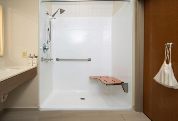 Holiday Inn Express Suites Little Rock West image 15