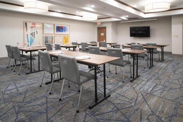 Holiday Inn Express Suites Little Rock West image 21